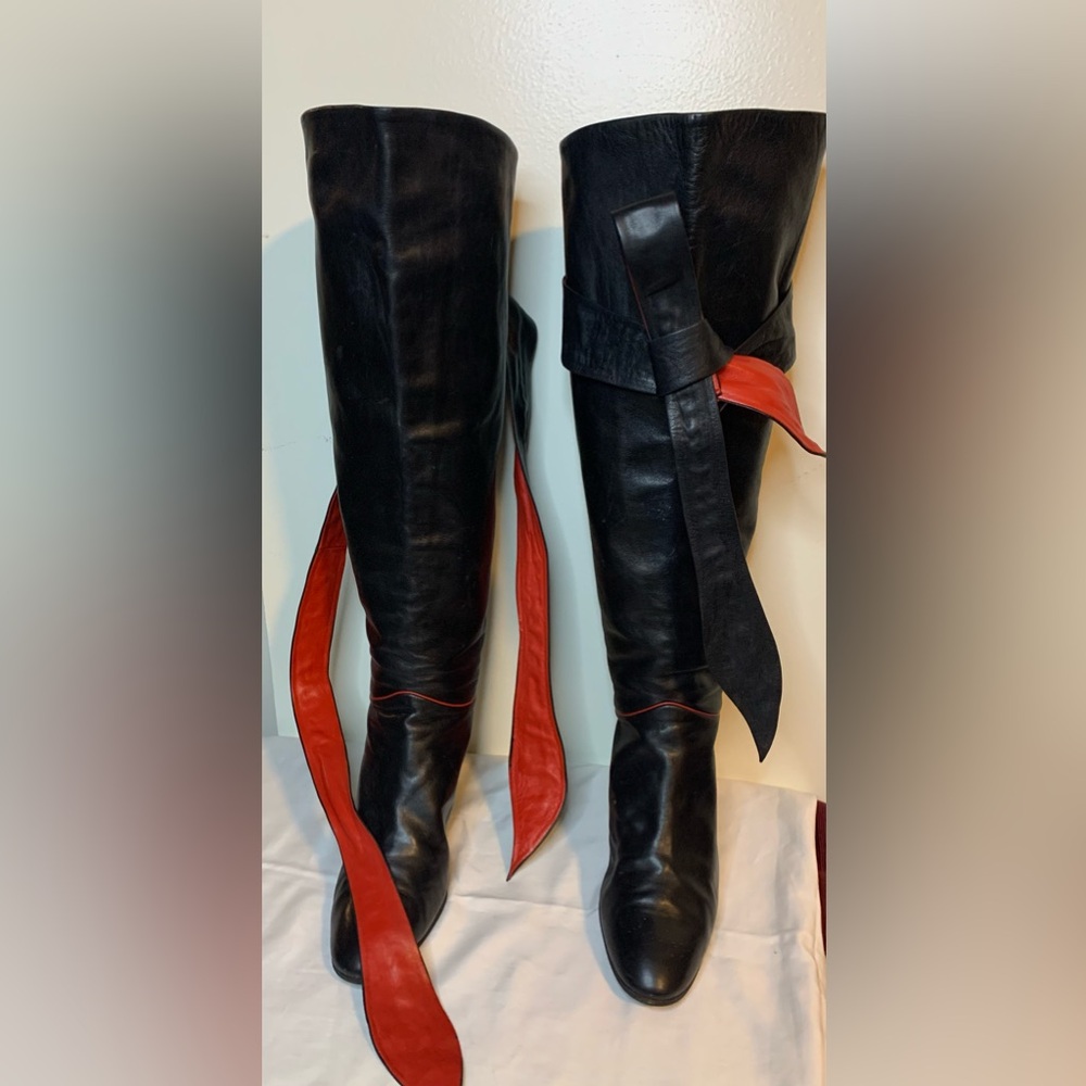 POLLINI. Italy.Black and Red Women's Knee-High Boots. Size 8 1/2